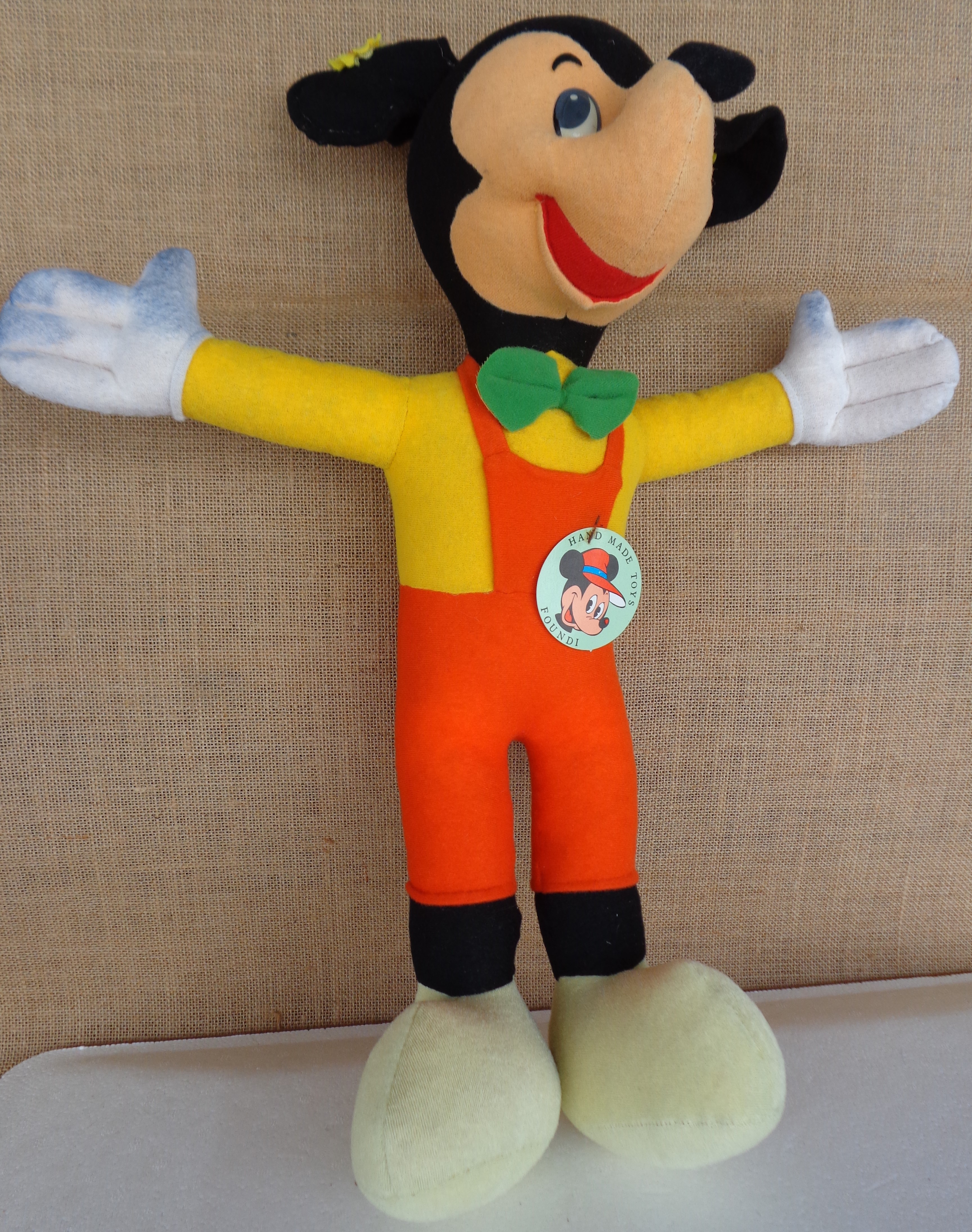 Vintage  Disney Mickey Mouse  ΕΛΛΗΝΙΚΟ ΠΑΙΧΝΙΔΙ ΜΙΚΥ ΜΑΟΥΣ FUNDIS TOYS Ύψος: 50 cm Disney Mickey Mouse.  